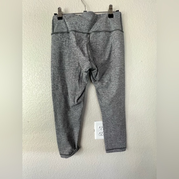Lululemon Wunder Under Crop GREY SIZE 6 797 - Picture 3 of 6